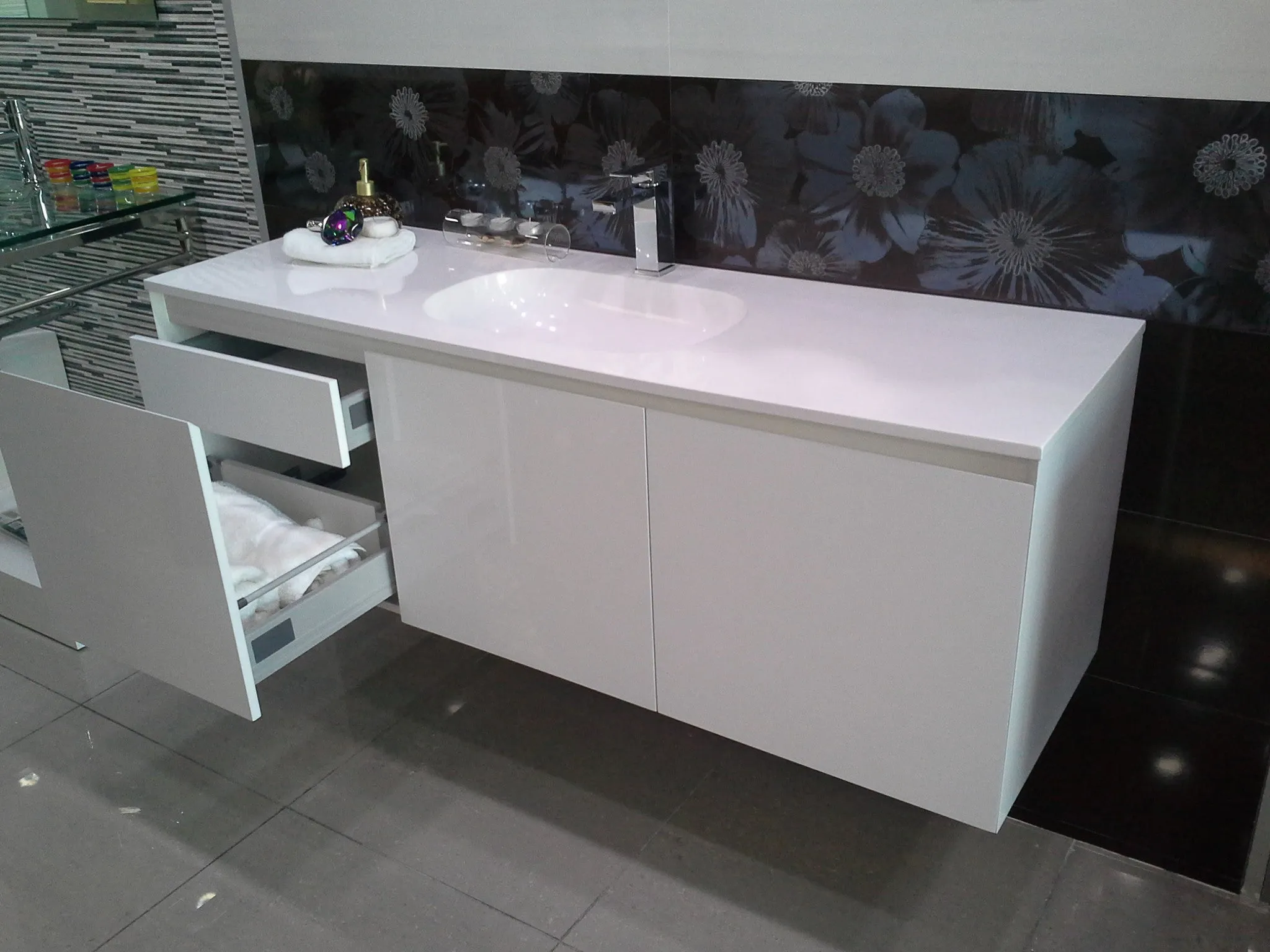 Aquamoon Soul 58 Modern Bathroom Vanity Set - White